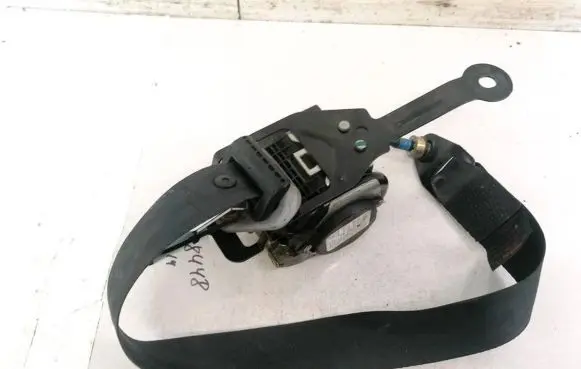 Nissan Primera Front seatbelt 86885AV710