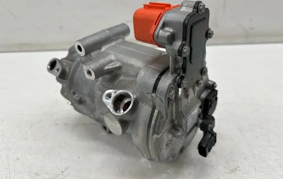 Nissan Leaf II (ZE1) Air conditioning (A/C) compressor (pump) 92605SA1B