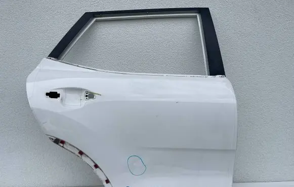 KIA Stonic Rear door