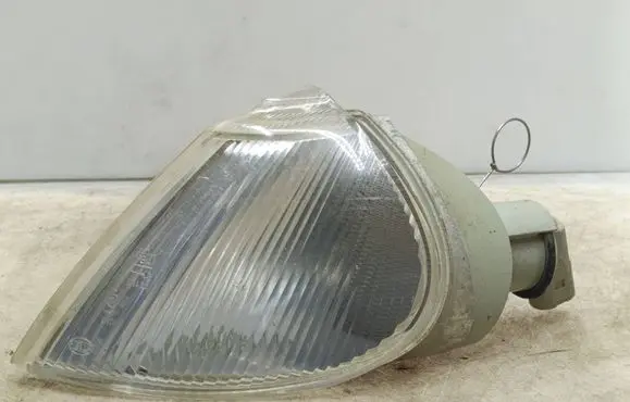Renault Laguna I Front indicator light 7700820126 2BA00684301 142237