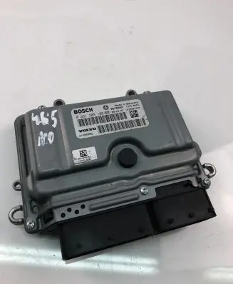 Volvo V70 Engine control unit/module ECU 31286086 0261209108