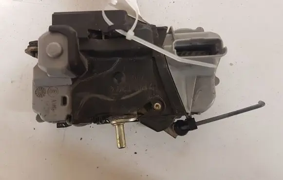 Citroen Xsara Picasso Front door lock