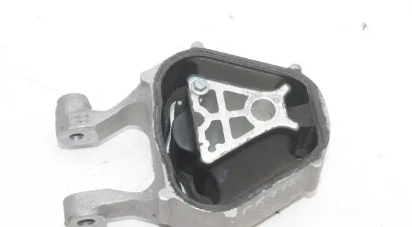 Volvo XC40 Engine mount bracket 32380026