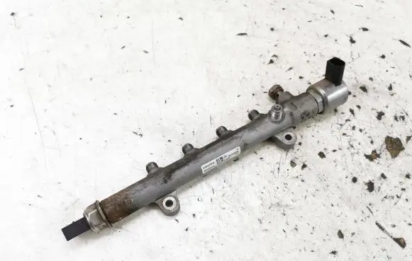 Mercedes-Benz Sprinter W906 Fuel main line pipe A6510700495 27664600