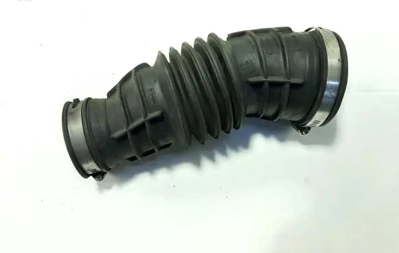 Ford Galaxy Air intake duct part DS739C662KG DS739R504HC