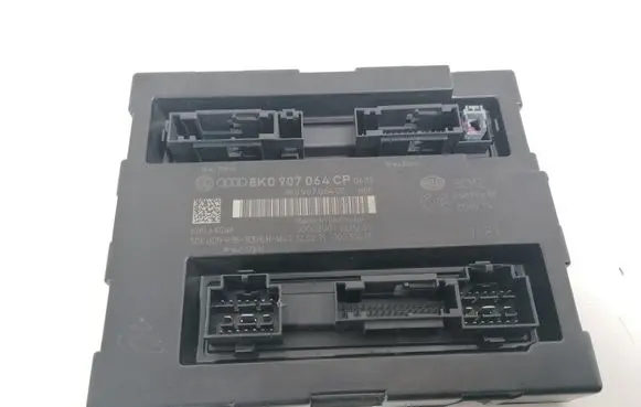 Audi A5 8T 8F Comfort/convenience module 8K0907064CP
