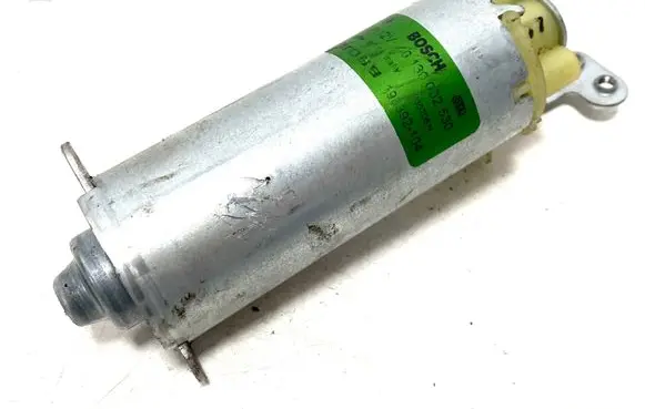 Volvo XC60 Seat adjustment motor 198392104 198392 0130002530