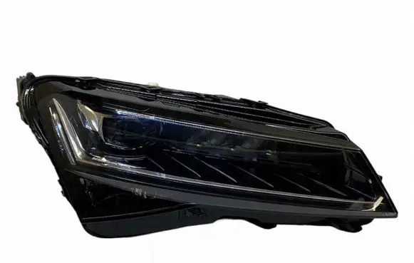 Skoda Superb B8 (3V) Headlight/headlamp