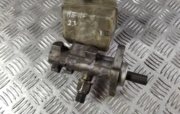Mercedes-Benz ML W163 Master brake cylinder 26051383043 28001932000