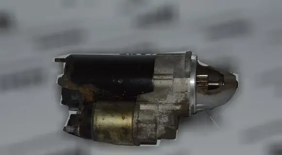 BMW 7 E65 E66 Starter motor 7536690 0001108208