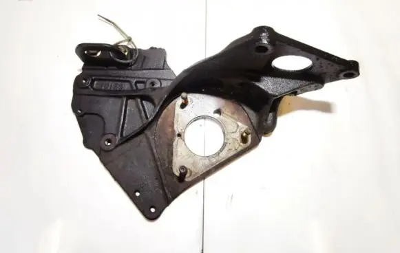 Nissan Almera Engine mounting bracket 8E101
