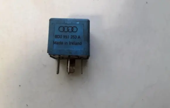 Audi A4 S4 B5 8D Other relay 8D0951253A 899313000