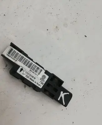 Volkswagen Phaeton Airbag deployment crash/impact sensor 8E0959643D