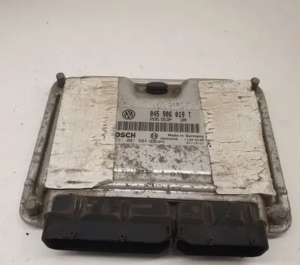 Volkswagen PASSAT B5.5 Engine control unit/module 045906019T 28SA4606 0281001804
