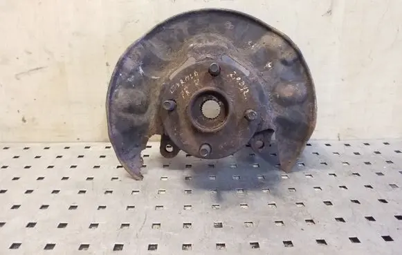 Toyota Corolla E120 E130 Front wheel hub