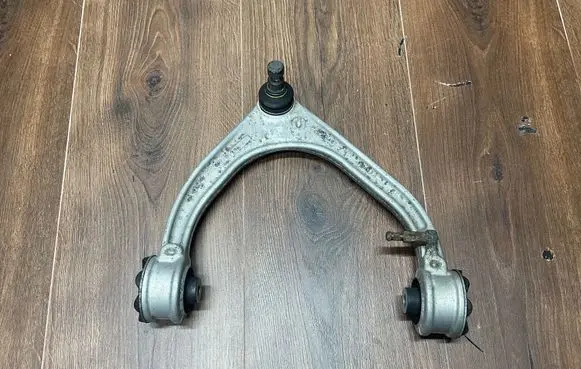 Land Rover Range Rover Velar Front upper control arm/wishbone HK833084