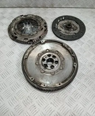 Volkswagen Caddy Clutch set kit 3082000386