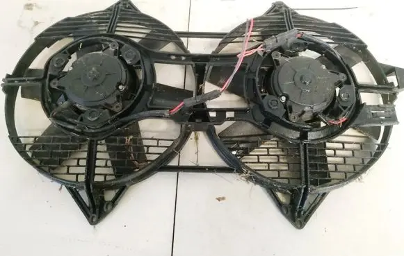 Renault Espace II Radiator cooling fan shroud