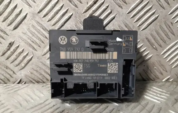 Seat Alhambra (Mk2) Door control unit/module 7N0959792D