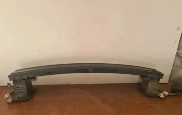 Ford Fiesta Front bumper mounting bracket KA106652000102