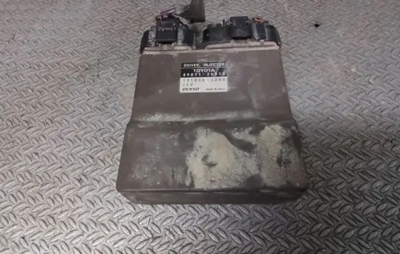 Toyota Avensis Verso Fuel injection control unit/module 8987126010 1310001280