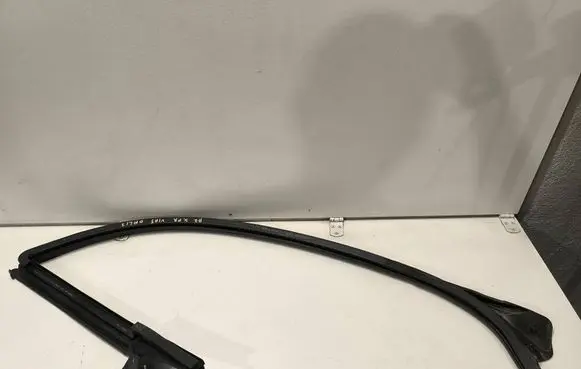 Audi A7 S7 4G Front door rubber seal 4G8845353