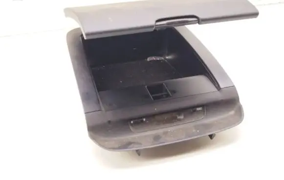 Subaru Forester SG Glove box central console 