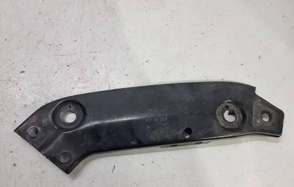 Volkswagen Jetta VI Radiator support slam panel bracket 5C6805932