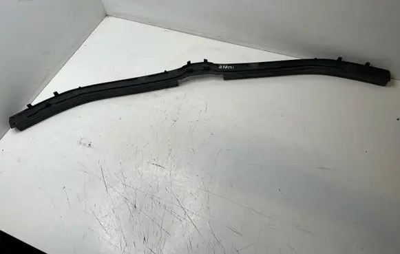BMW 5 E60 E61 Top upper radiator support slam panel 7063835 11460913