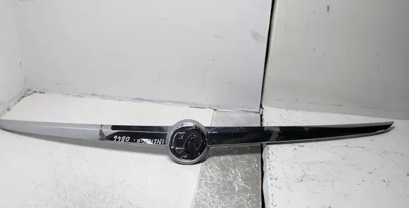 Opel Insignia A Tailgate trim 13244388 13244389