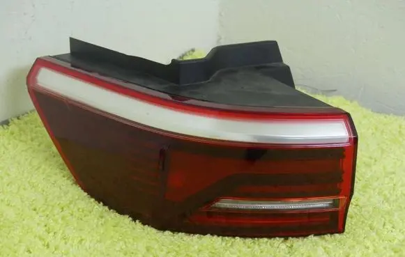 Rear/tail lights