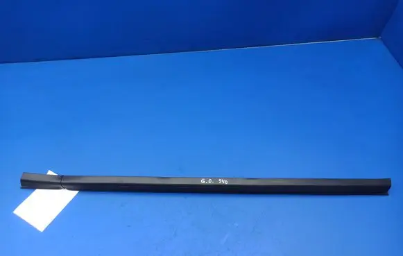 Volvo S40 Rubber seal rear door window/glass 
