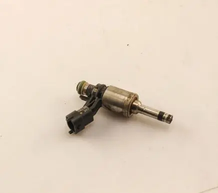 Ford Kuga II Fuel injector 0261500147