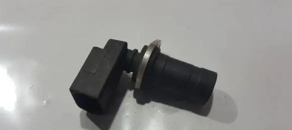 BMW 5 E39 Crankshaft position sensor 1709616 2980208