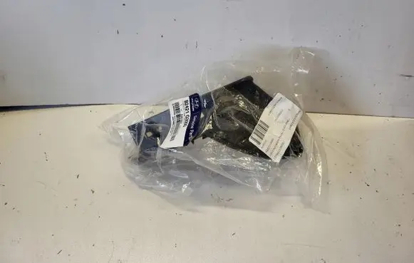 Hyundai Elantra VI Rear/tail light trim molding 92421