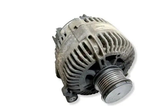 Volkswagen PASSAT B6 Generator/alternator C542783A TG17C019