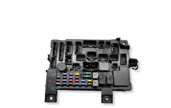 Mitsubishi Outlander Fuse module 8637A862 5113000106 501H11F05