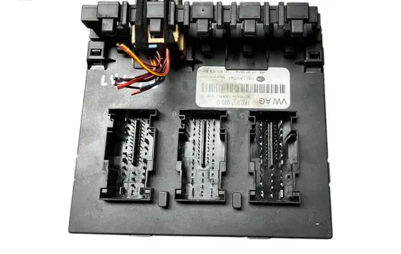 Volkswagen Golf VI Comfort/convenience module 1K0937085D