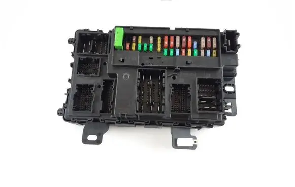 Ford Transit Fuse module GK2T15604FAJ GK2T-15604-FAJ A2C75570505000