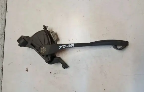 Volvo XC90 Accelerator throttle pedal 30666656