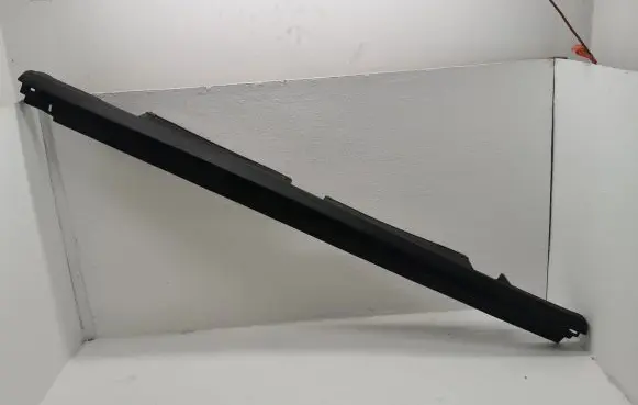 Honda CR-V Front sill (body part) 