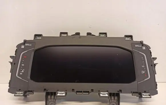 Volkswagen Tiguan Speedometer (instrument cluster) 3G0920320B