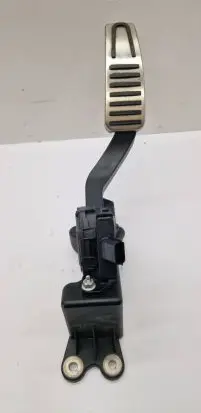 Maserati Ghibli Accelerator throttle pedal 04861714AF 06700372500 93317200