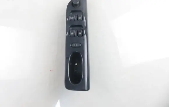 Renault Laguna I Electric window control switch 7701699599