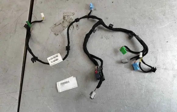 Volvo XC90 Front door wiring loom 32286000