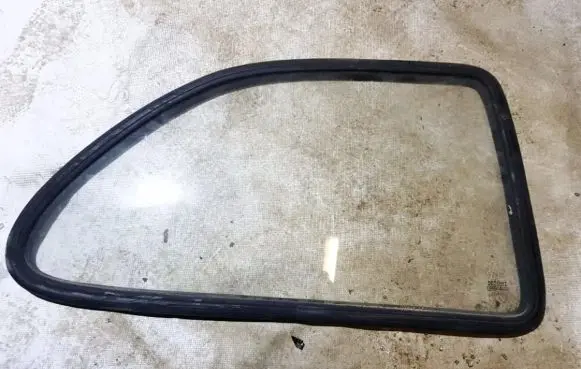 Ford Fiesta Rear side window