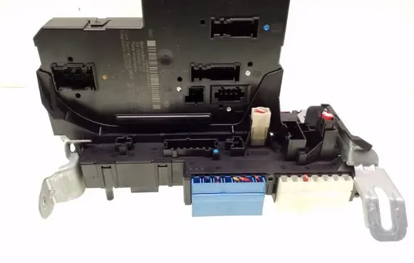 Mercedes-Benz E W212 Fuse module A2129004201 A2125453032