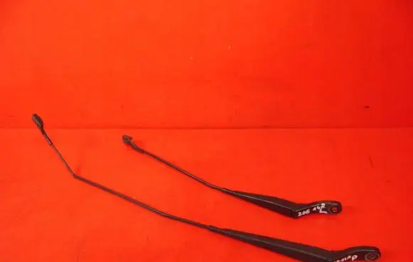 Renault Zoe Front wiper blade arm 288810622R 288860987R