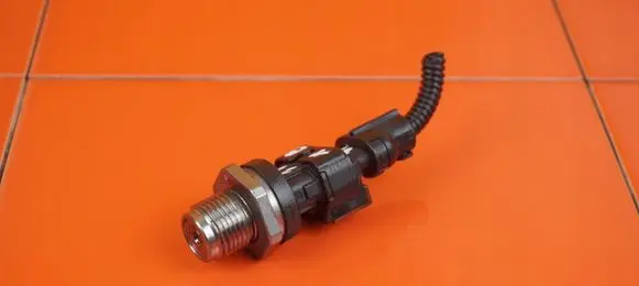 Opel Insignia A Fuel pressure sensor 0281002982 B20DTH