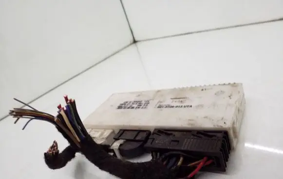 BMW 5 E39 Comfort/convenience module 61356901229 6901229